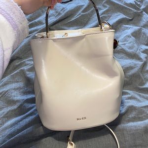 NA-KD fashion bucket bag
